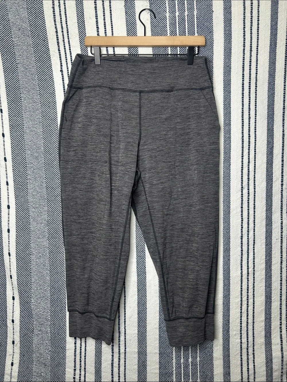 Lululemon Align Cropped Jogger